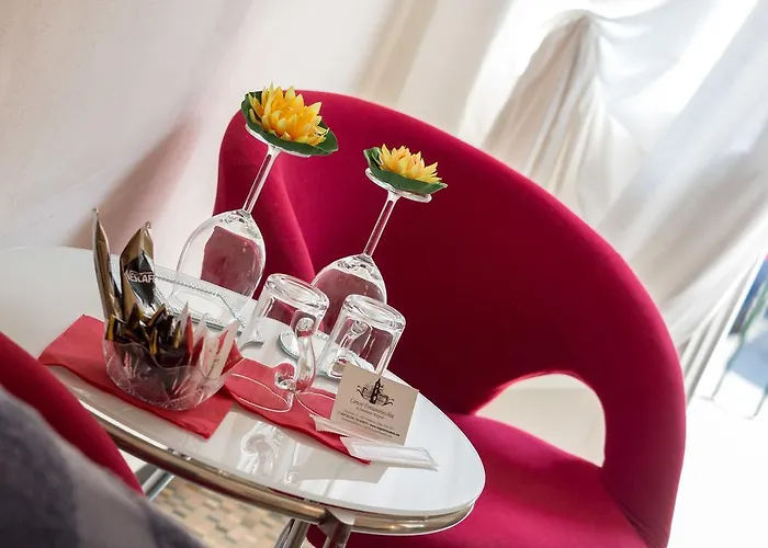 Fontanavecchia Konukevi 3*